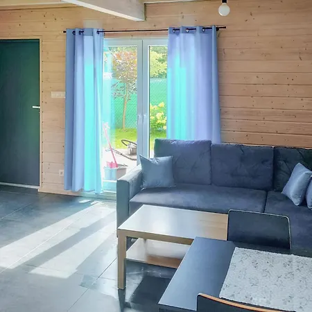 Holiday home Stunning In With Jacuzzi *